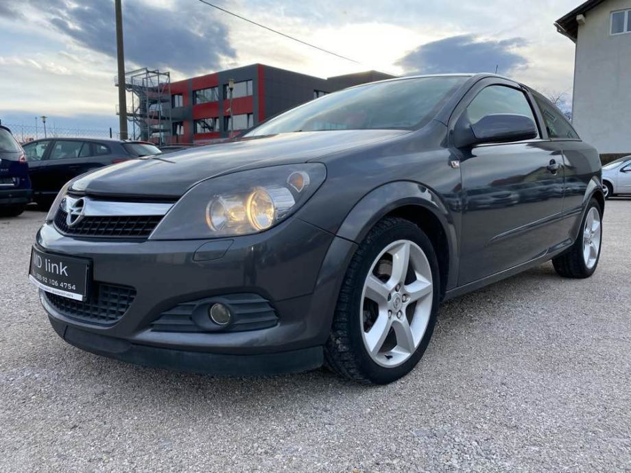 Opel astra gtc 2008