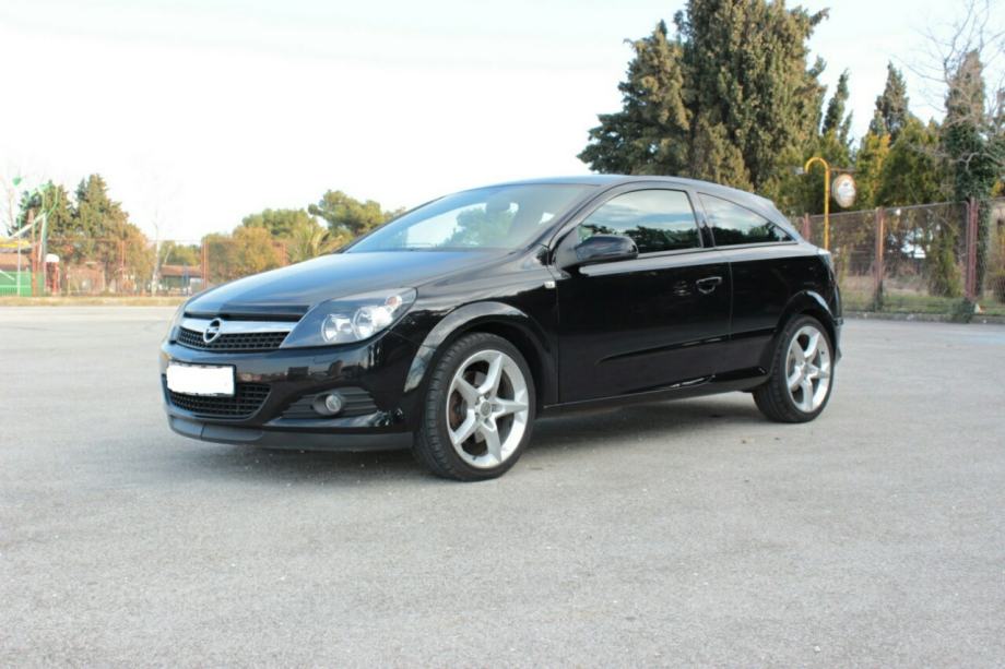 Opel astra gtc 2008