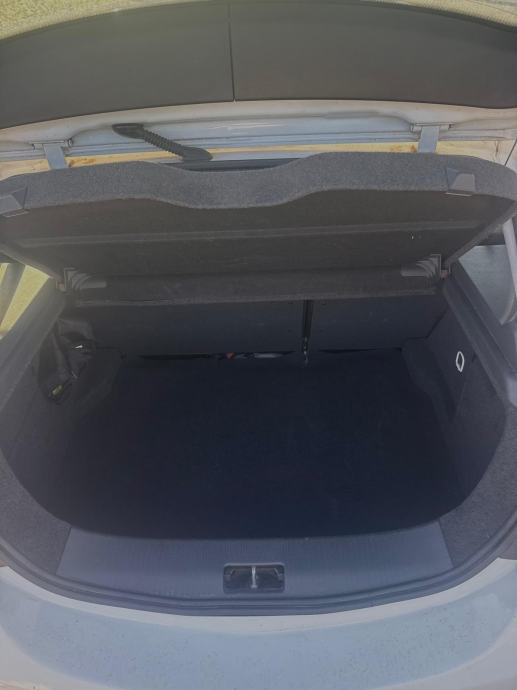 Opel Astra GTC Enjoy 1,6, fotografija 5