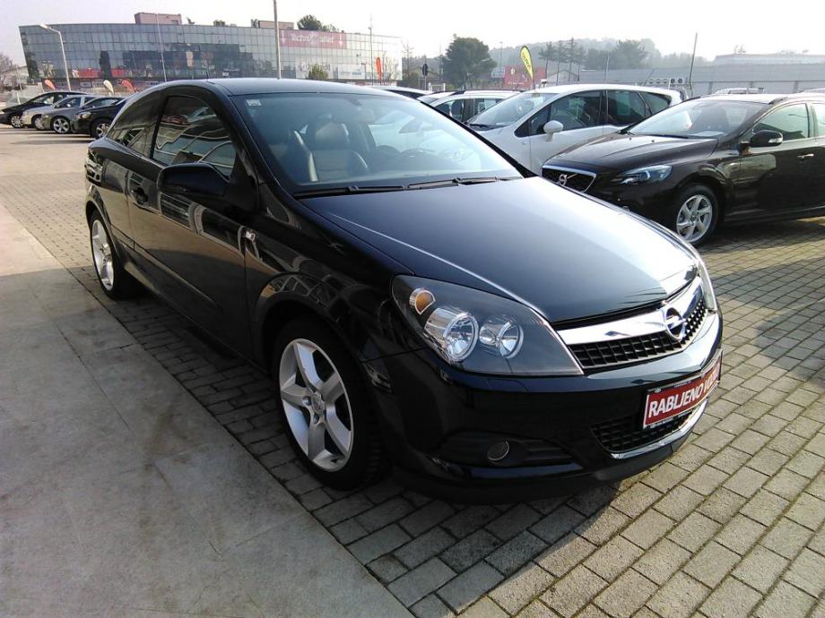 Opel astra gtc 2008