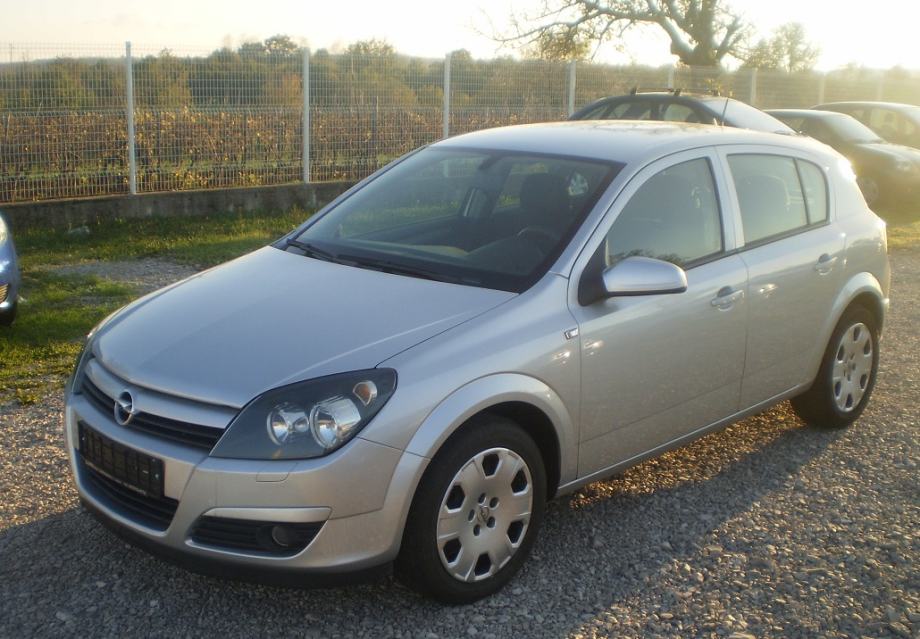 Opel astra h 1