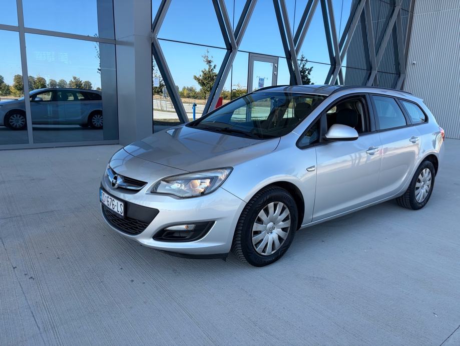 Opel Astra J Karavan 1.6 CDTI •137,000 KM•ISPIS KM•KLIMA•EURO 6•, fotografija 10