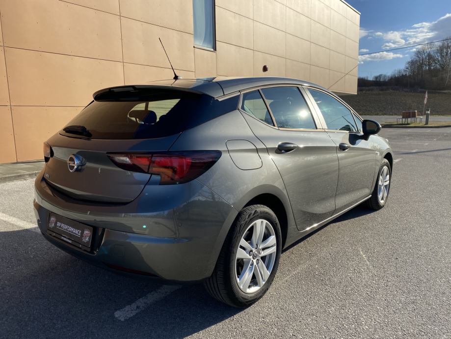 Opel astra 2019