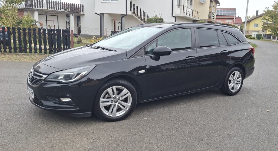 ✅Opel Astra K 1.6 Cdti//NOVI LANAC+ SET KVAČILA//HR AUTO//TOP STANJE, fotografija 3