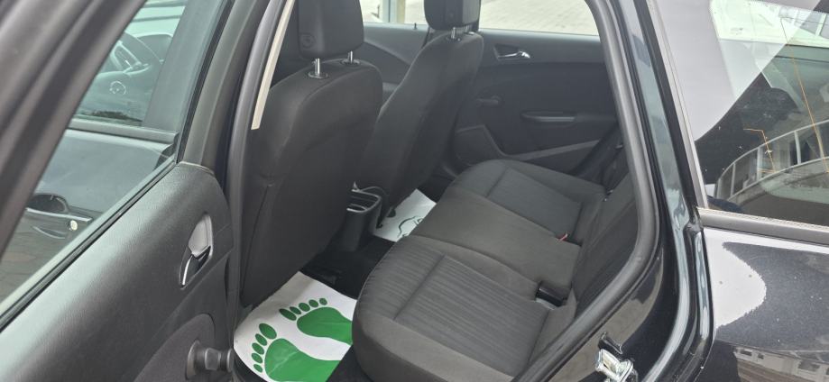 Opel Astra Karavan 1,3 CDTI,nema pristojbe,garancija,AKCIJA, fotografija 8