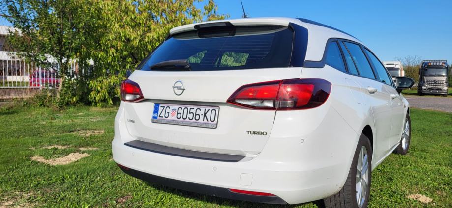Opel Astra 1,5 dizel,god.2021, fotografija 9
