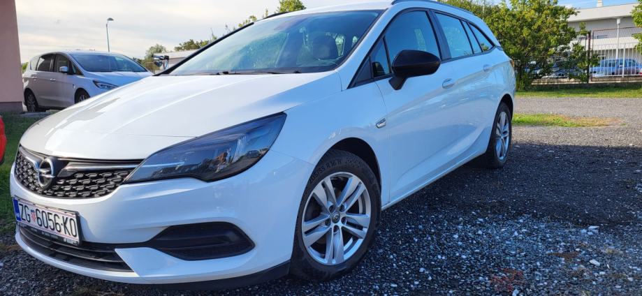 Opel Astra 1,5 dizel,god.2021, fotografija 2