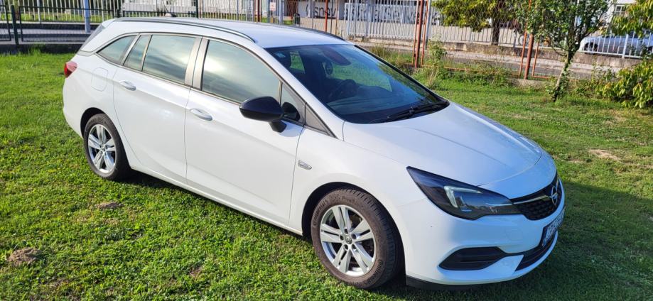 Opel Astra 1,5 dizel,god.2021, fotografija 5