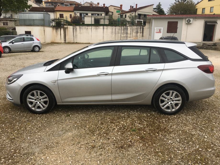 Opel Astra Karavan 1,6 CDTI automatik, fotografija 2