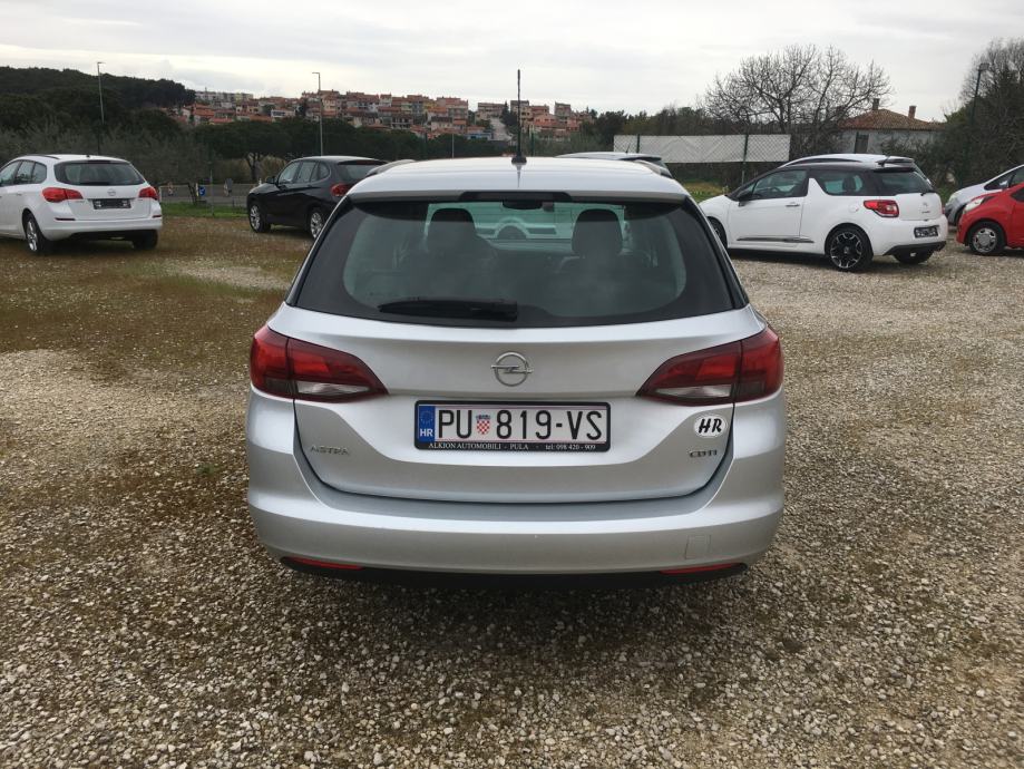 Opel Astra Karavan 1,6 CDTI automatik, fotografija 3
