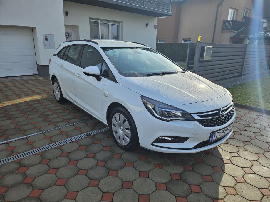 Opel Astra Karavan 1.6 CDTI, registriran do 01/2025., 2018 god.