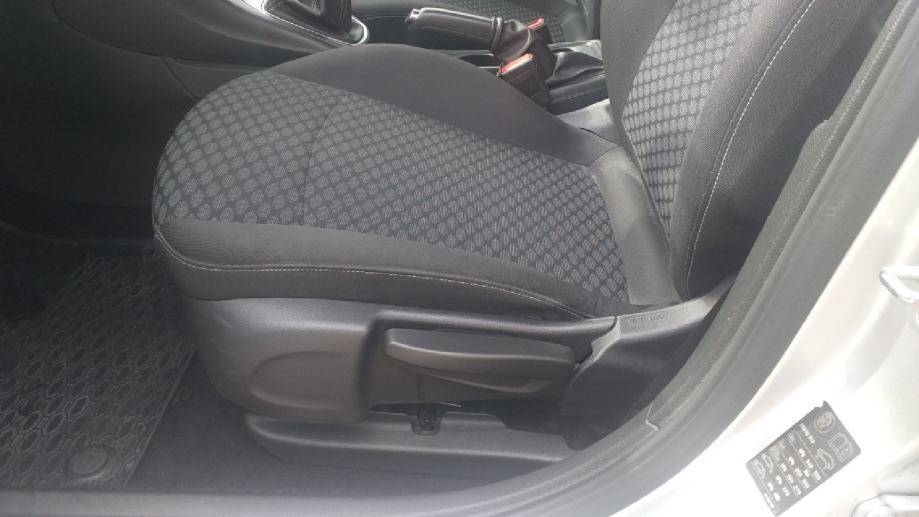 Opel Astra Karavan 1.6 cdti, fotografija 7