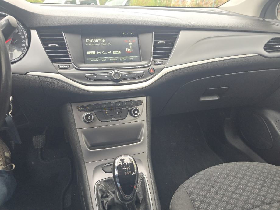 Opel Astra Karavan 1.6 CDTI, fotografija 8