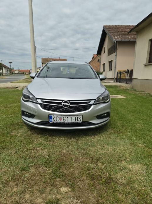 Opel Astra Karavan 1.6 CDTI, fotografija 2