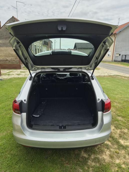 Opel Astra Karavan 1.6 CDTI, fotografija 6