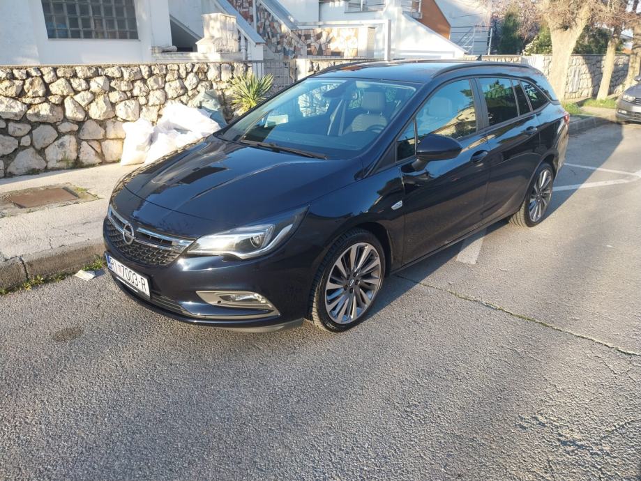 Opel Astra Karavan 1.6 CDTI, fotografija 9