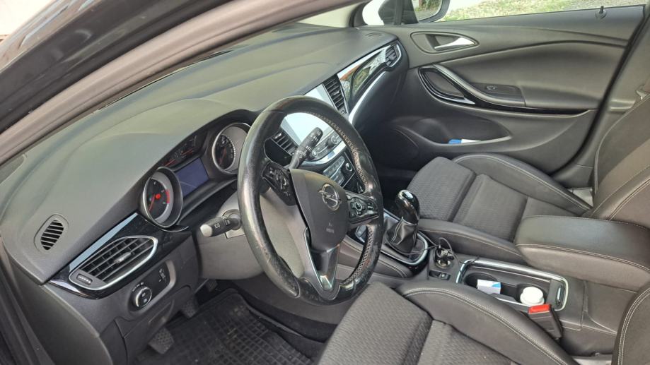 Opel Astra Karavan 1.6 CDTI, fotografija 3