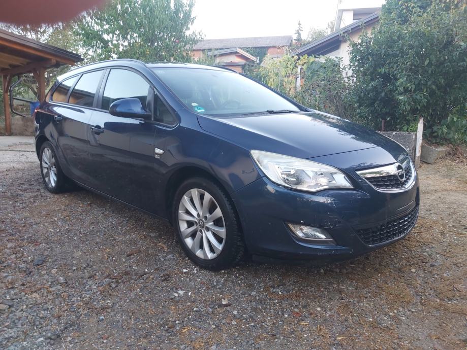Opel Astra Karavan