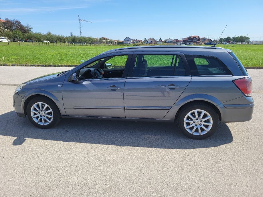 Opel Astra Karavan Caravan 1,9CDTI***1.vlasnik,**, fotografija 2