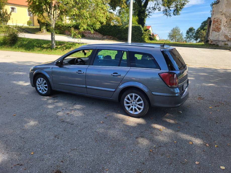 Opel Astra Karavan Caravan 1,9CDTI***1.vlasnik,**, fotografija 9