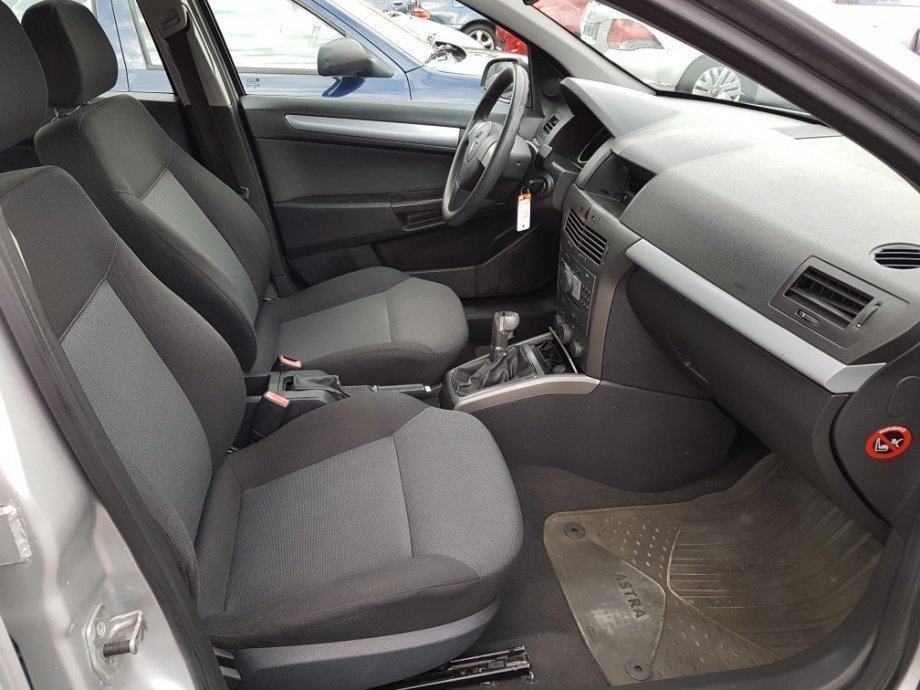Opel Astra Karavan Caravan 1,7 CDTI, fotografija 13
