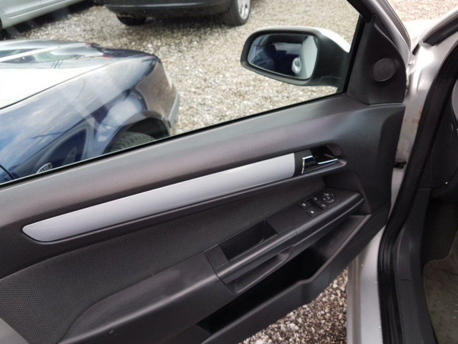 Opel Astra Karavan Caravan 1,7 CDTI, fotografija 14
