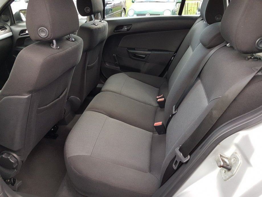 Opel Astra Karavan Caravan 1,7 CDTI, fotografija 7