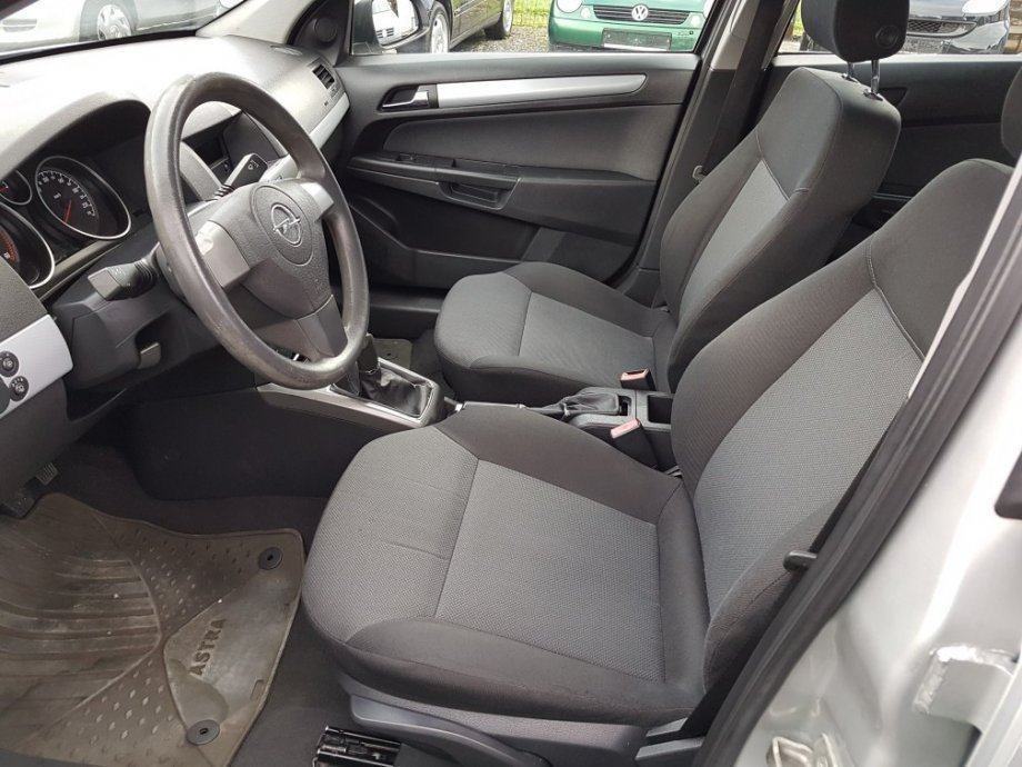 Opel Astra Karavan Caravan 1,7 CDTI, fotografija 8
