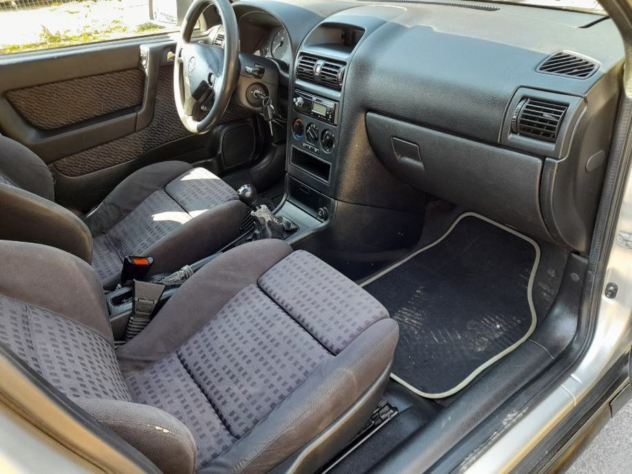 Opel Astra Karavan Caravan 1,7 DT, fotografija 9