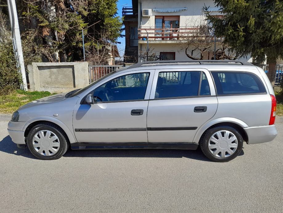 Opel Astra Karavan Caravan 1,7 DT, fotografija 12