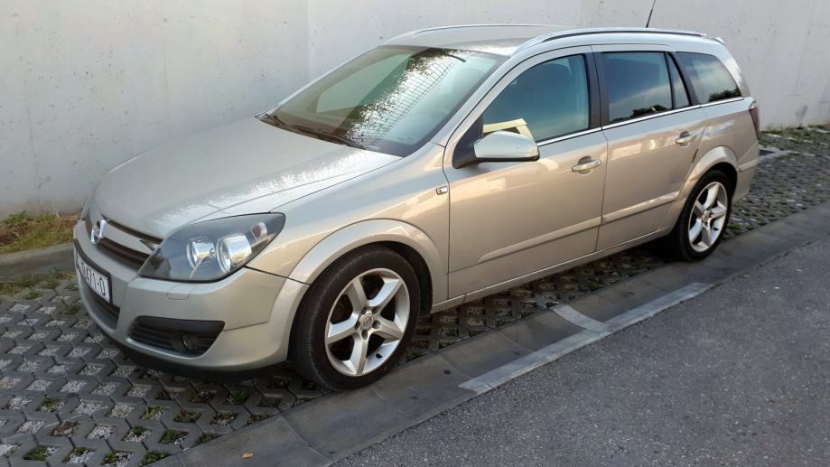 Opel astra caravan 2007