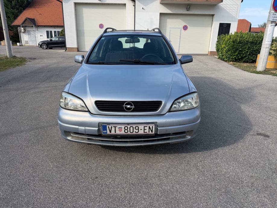 Opel Astra Karavan Caravan 2,0 DTI, fotografija 3
