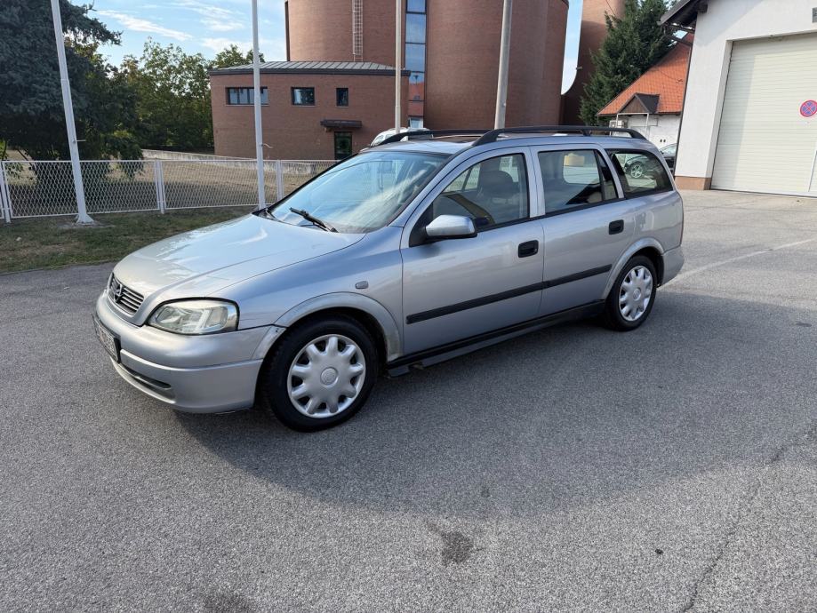 Opel Astra Karavan Caravan 2,0 DTI, fotografija 9