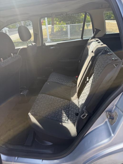 Opel Astra Karavan Caravan 2,0 DTI, fotografija 10