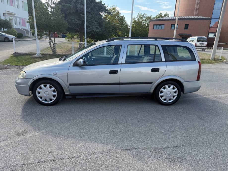 Opel Astra Karavan Caravan 2,0 DTI, fotografija 14