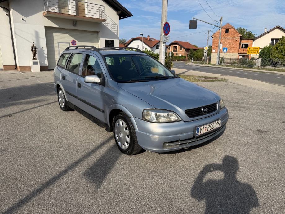 Opel Astra Karavan Caravan 2,0 DTI, fotografija 15