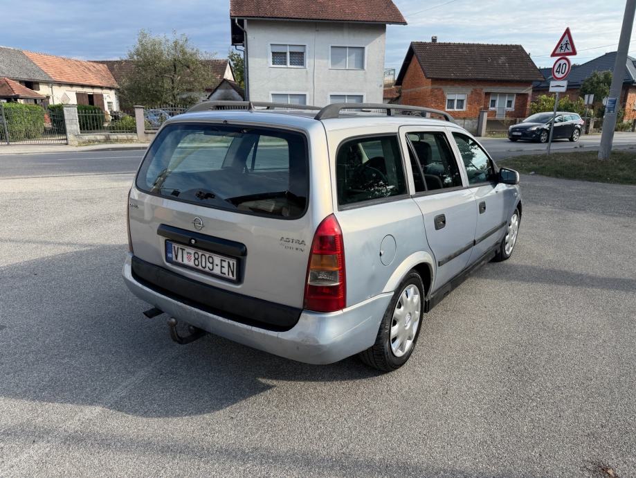 Opel Astra Karavan Caravan 2,0 DTI, fotografija 20