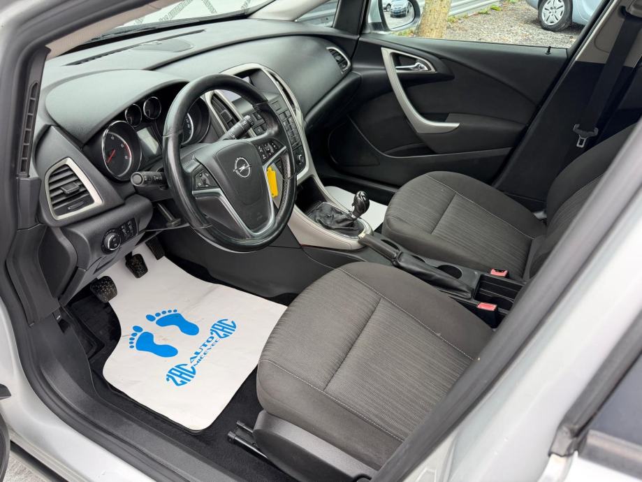 Opel Astra Karavan Sports 1,7 CDTI =REG 1 GOD= KLIMA= KARTICE- 36 RATA, fotografija 6