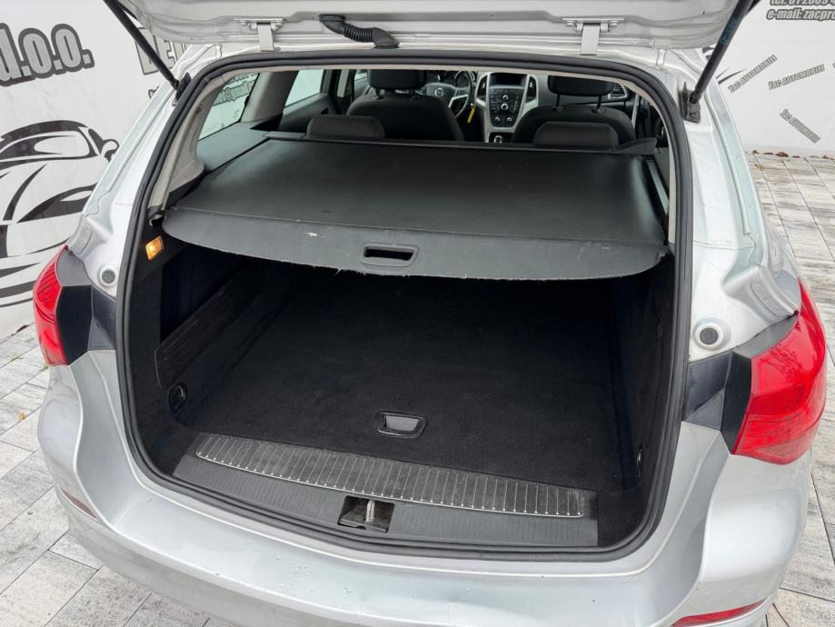 Opel Astra Karavan Sports 1,7 CDTI =REG 1 GOD= KLIMA= KARTICE- 36 RATA, fotografija 7
