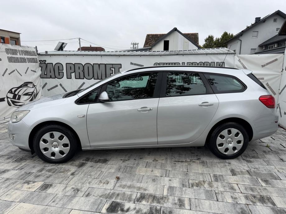 Opel Astra Karavan Sports 1,7 CDTI =REG 1 GOD= KLIMA= KARTICE- 36 RATA, fotografija 11