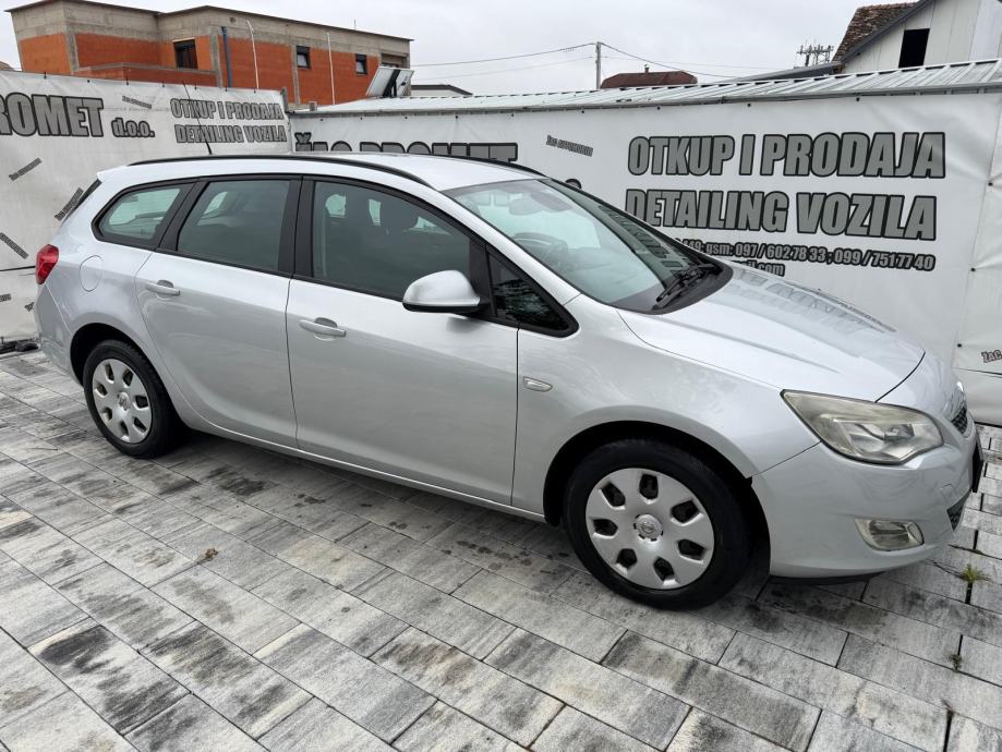 Opel Astra Karavan Sports 1,7 CDTI =REG 1 GOD= KLIMA= KARTICE- 36 RATA, fotografija 13