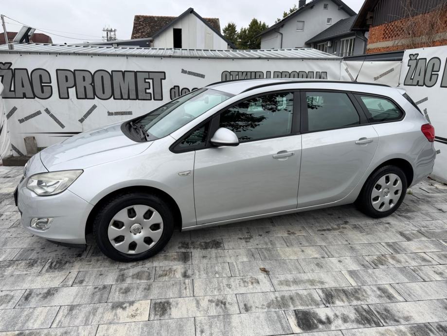 Opel Astra Karavan Sports 1,7 CDTI =REG 1 GOD= KLIMA= KARTICE- 36 RATA, fotografija 15