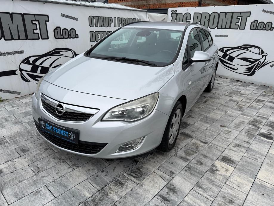 Opel Astra Karavan Sports 1,7 CDTI =REG 1 GOD= KLIMA= KARTICE- 36 RATA, fotografija 17