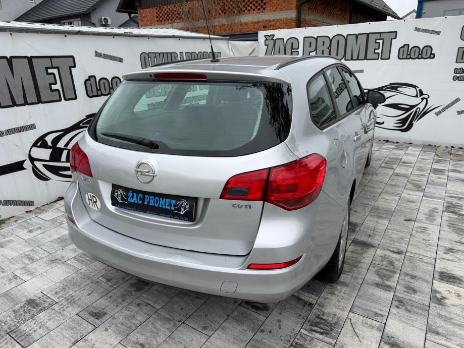 Opel Astra Karavan Sports 1,7 CDTI =REG 1 GOD= KLIMA= KARTICE- 36 RATA, fotografija 20