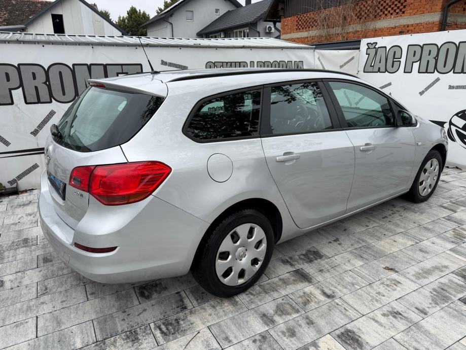 Opel Astra Karavan Sports 1,7 CDTI =REG 1 GOD= KLIMA= KARTICE- 36 RATA, fotografija 19