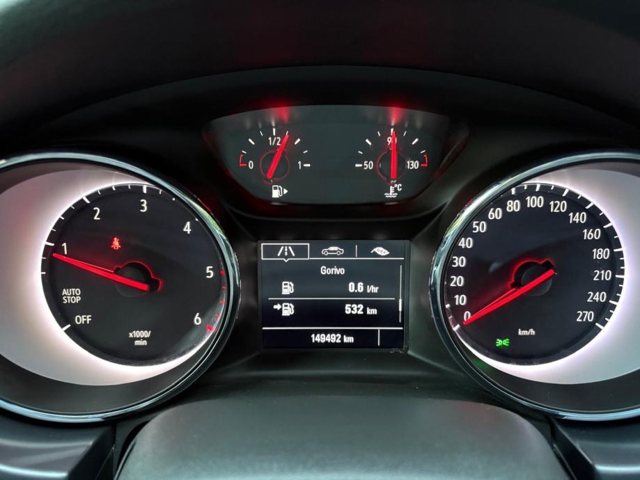 Opel Astra, fotografija 15