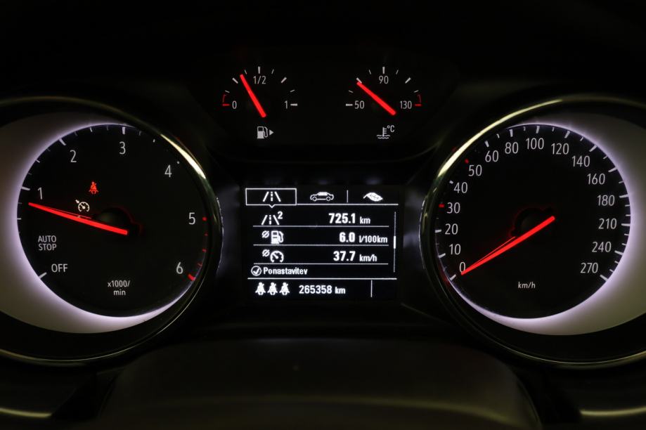 Opel Astra Sports Tourer 1.6 CDTi Enjoy 110KS TEMPOMAT NAVI, fotografija 11
