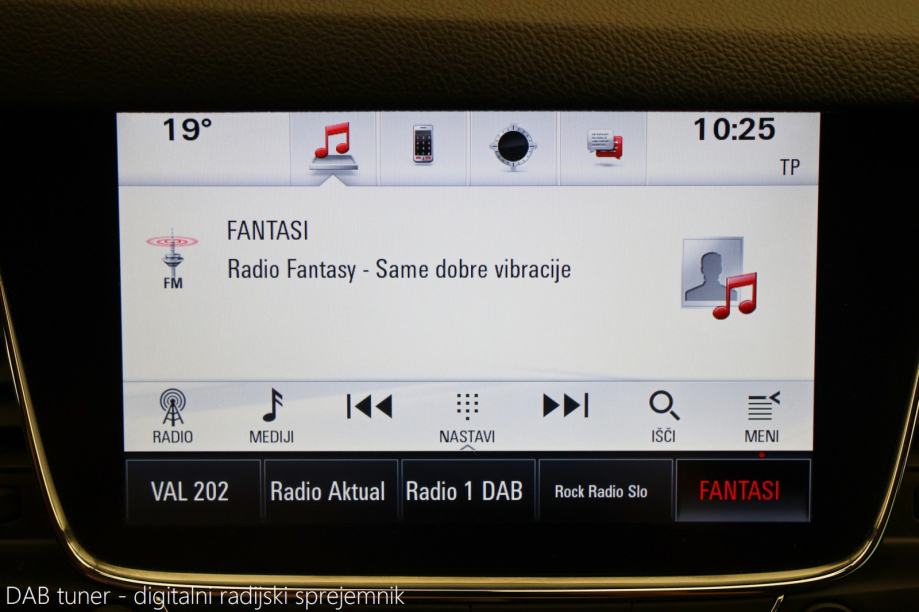 Opel Astra Sports Tourer 1.6 CDTi Enjoy 110KS TEMPOMAT NAVI, fotografija 13