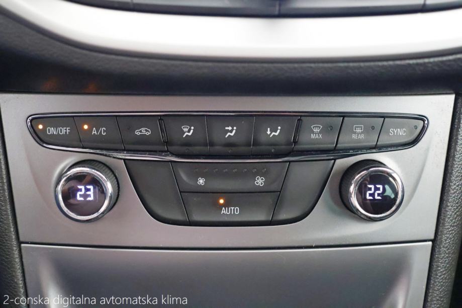 Opel Astra Sports Tourer 1.6 CDTi Enjoy 110KS TEMPOMAT NAVI, fotografija 15
