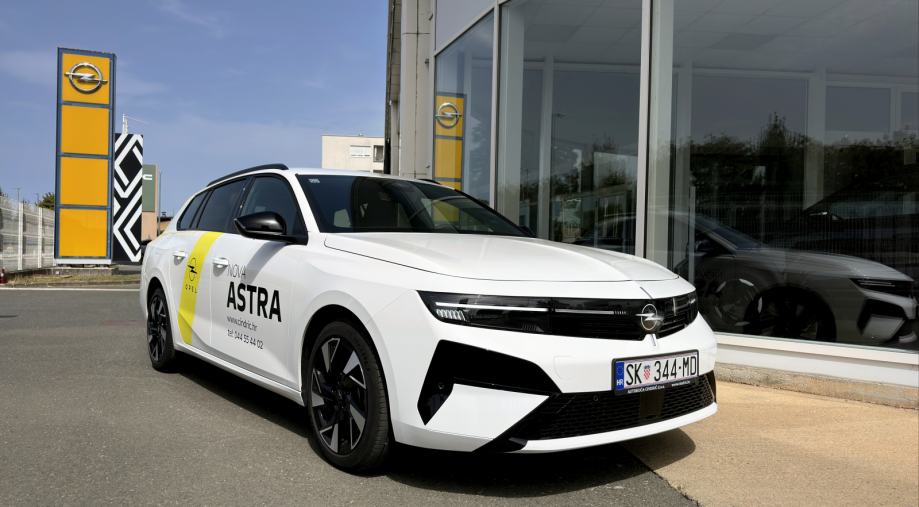 Opel Astra Sports Tourer GS 1,5 D automatik "DEMO VOZILO", fotografija 3